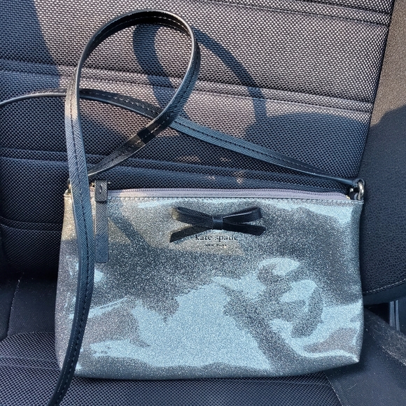 NWOT, Kate Spade New York Army Mavis street Silver/ Gray glitter crossbody bag - Picture 3 of 12